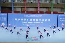 詹姆斯完成生涯第八次压哨绝杀，为湖人生涯首次