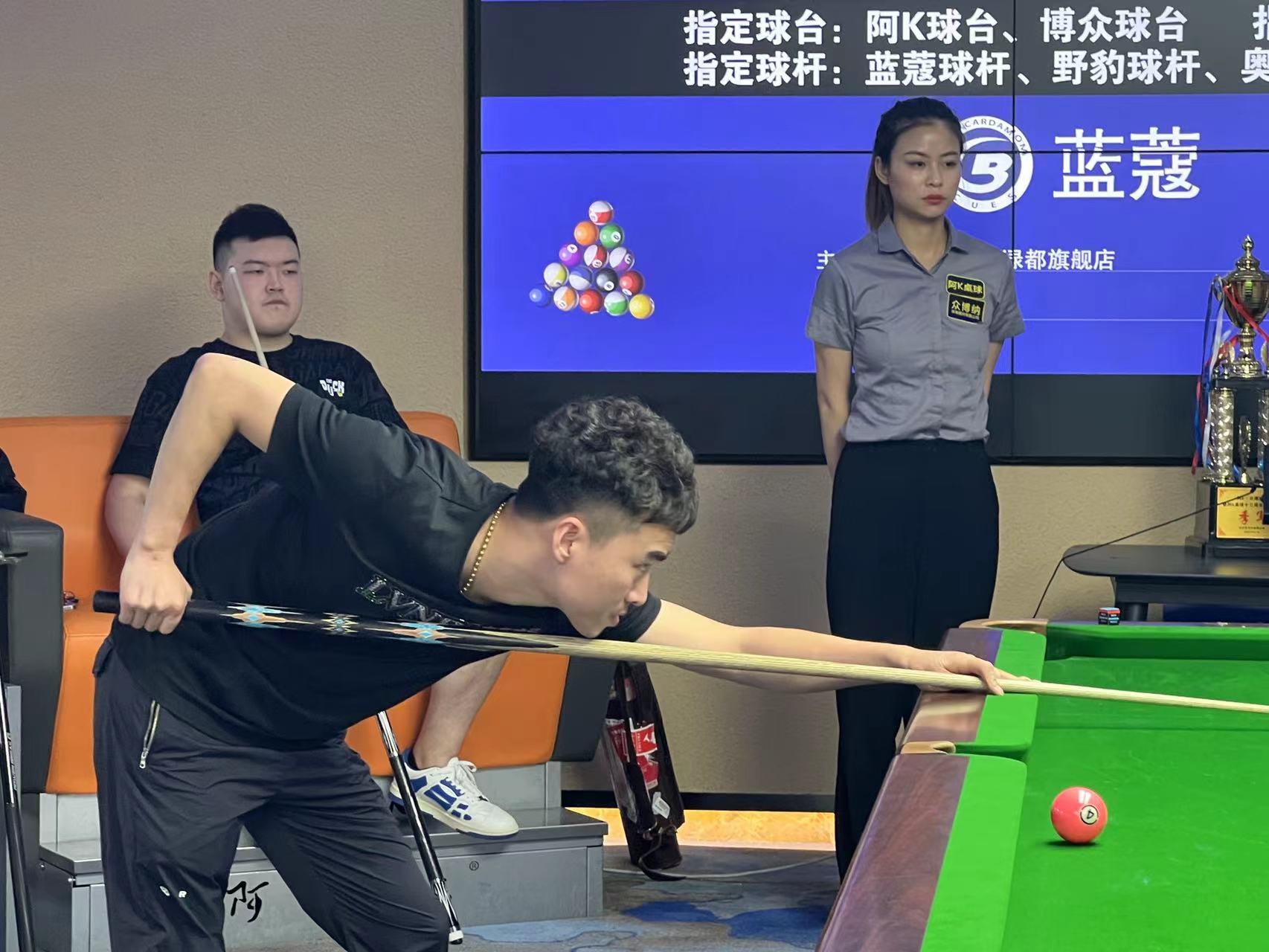 感到意外 感到意外